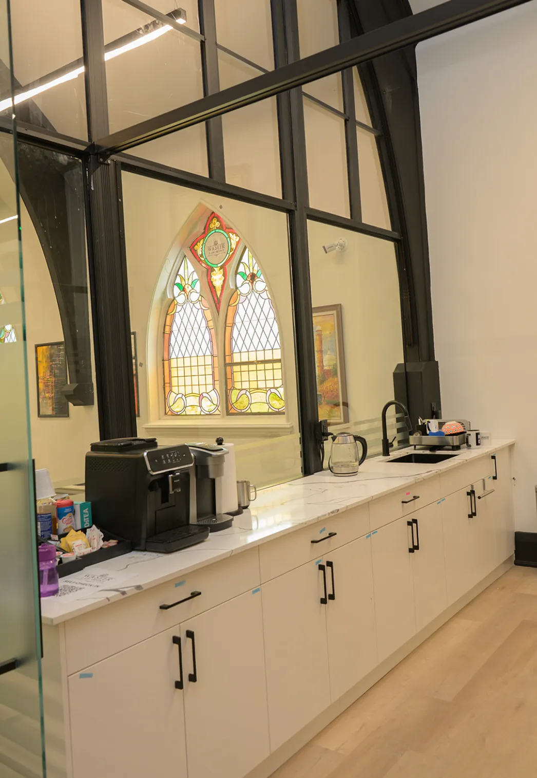 The client kitchen at Waseer Law Office