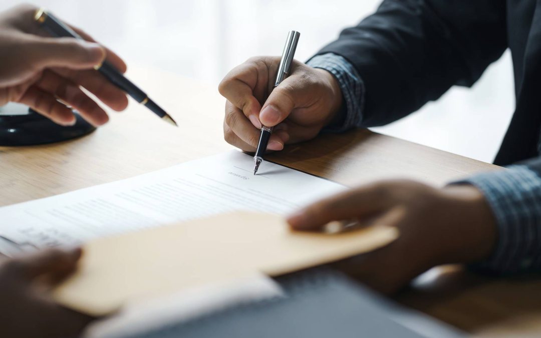 How Much Immigration Lawyers Charge in Canada : Complete Guide